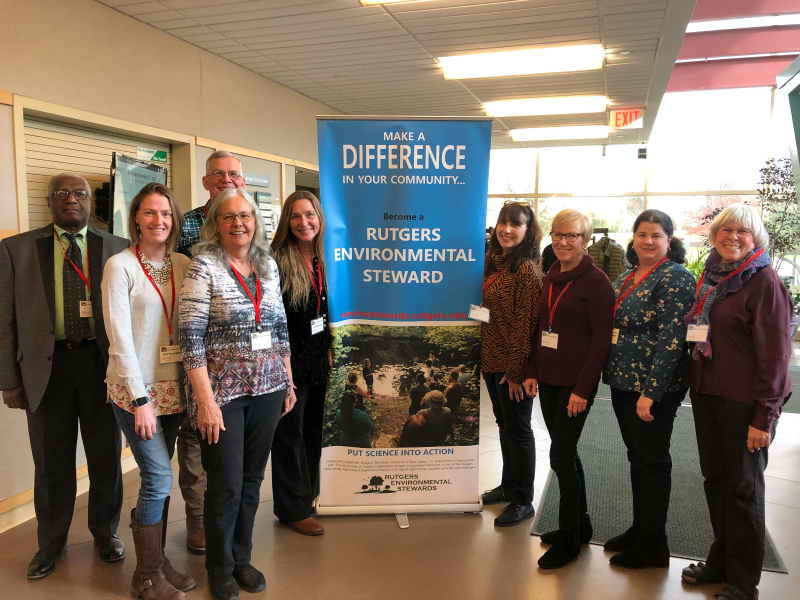 ACUA_Green's tweet photo. Do you want to help the environment, but are unsure how? The Rutgers Environmental Stewards Program will give you the tools you need to make a difference in your community. Classes begin Tuesday, January 28, at 4 p.m. Learn more at https://t.co/iuNjjoy5lU https://t.co/kkRcslU0lE