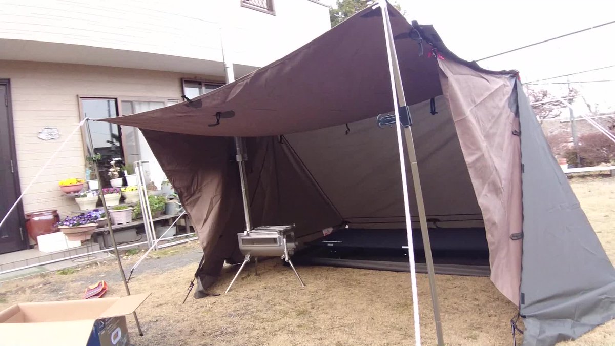 じょーじ En Twitter ようやく試し張り In実家 薪ストとテントの近さが気になる テントマークデザイン Tentmark 炎幕dxevo 薪ストーブ ウッドストーブ 明日は煙突熱対策 一眼レフ持ってったのに動画のつかみ 次はいい写真とる