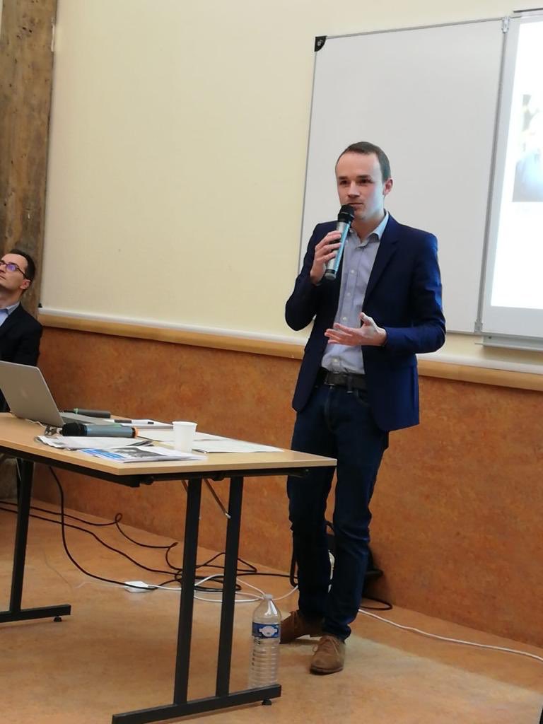 PourJanze's tweet photo. Merci à l'ensemble des participants venus assister à notre seconde réunion publique consacrée à la présentation de la liste "Pour Janzé, Osons demain !" avec Jonathan Houillot, vous étiez plus de 180. 
@jhouillot #Municipales2020 #Janzé https://t.co/IRMAKItgjU