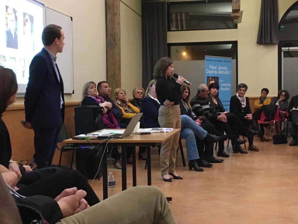 PourJanze's tweet photo. Merci à l'ensemble des participants venus assister à notre seconde réunion publique consacrée à la présentation de la liste "Pour Janzé, Osons demain !" avec Jonathan Houillot, vous étiez plus de 180. 
@jhouillot #Municipales2020 #Janzé https://t.co/IRMAKItgjU