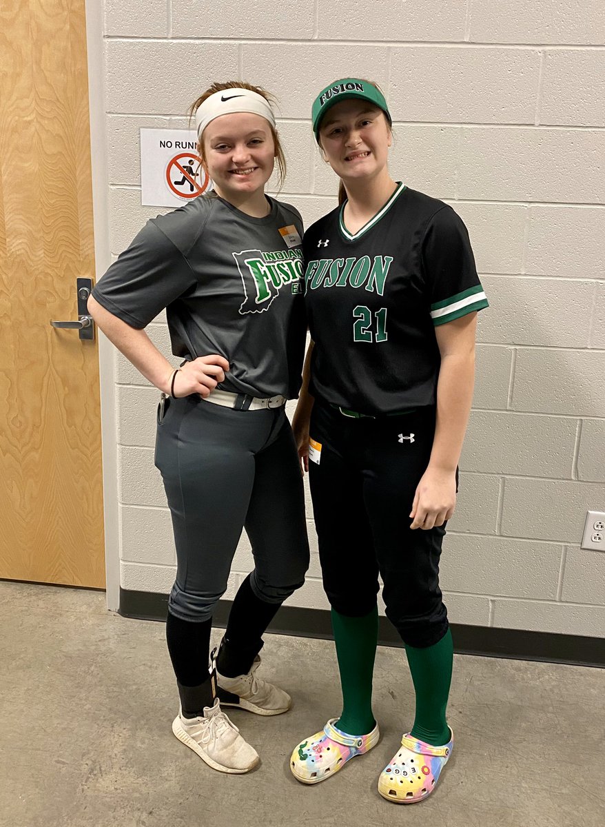 Catchers <a href="/Emma_Ginn04/">Emma Ginn</a> and Katie Phelps up early this morning ready to work out in front of College coaches <a href="/PrepsSoftball/">Softball Preps</a> College Exposure Camp
