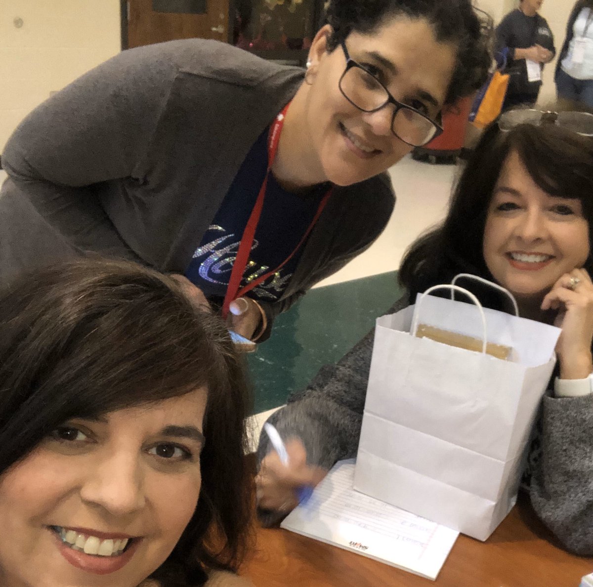 laurieteach's tweet photo. Ready for EdCamp!!! Let’s get this party started!#edcamp #bryancountyschools #rhps #edcampbryan #edcampbryan2020 @EdCampBryan https://t.co/kcWRUUp0j2