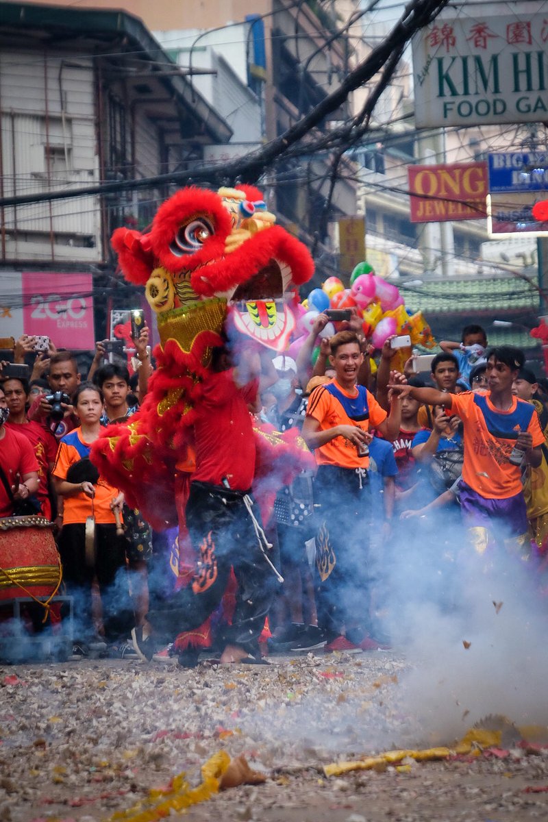 ADB_HQ's tweet photo. 恭喜發財! 🧧🎉🐭 
Revelers in the world’s oldest Chinatown ring in the Year of the Rat with fireworks and dragon dances to celebrate the Lunar New Year in Manila’s Binondo District. 🐉 🎆
This festival typically celebrated in China and other Asian countries.
📸: Ruel Gatchalian https://t.co/ZDJAPSwK1Z