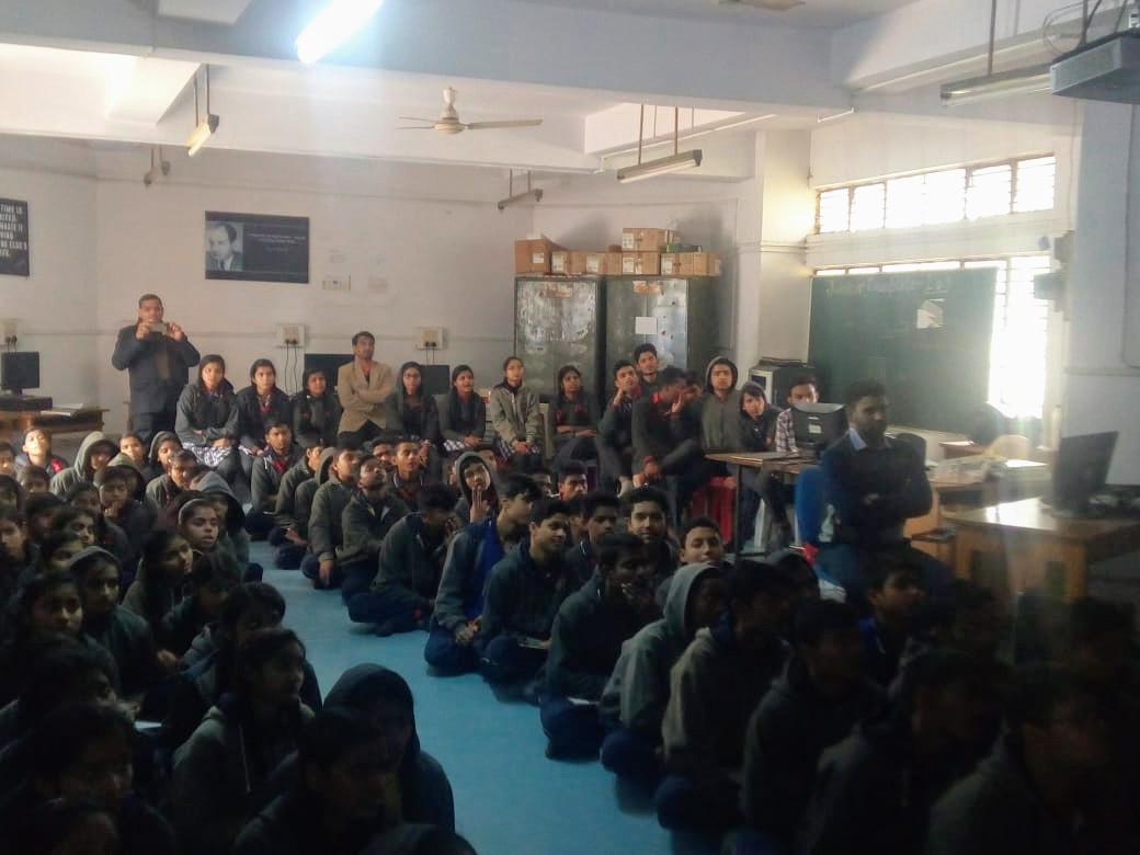 csirnbrilko's tweet photo. #JigyasaProgramne @csirnbrilko organized an interactive session on #Herbarium at #KendriyaVidyalaya #Mau today. 120 students participated in the programme. @ingle_komal 
@CSIR_IND @KVS_HQ https://t.co/OGyQcwCJ6m