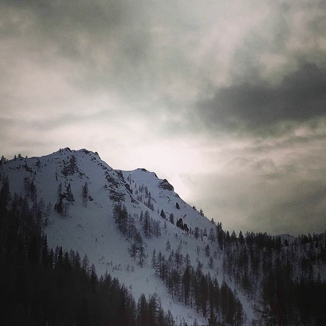engestudio's tweet photo. Mal wieder bissl Skifahren 😜 https://t.co/KOgLeHO5kX https://t.co/iA5QiHXd2k