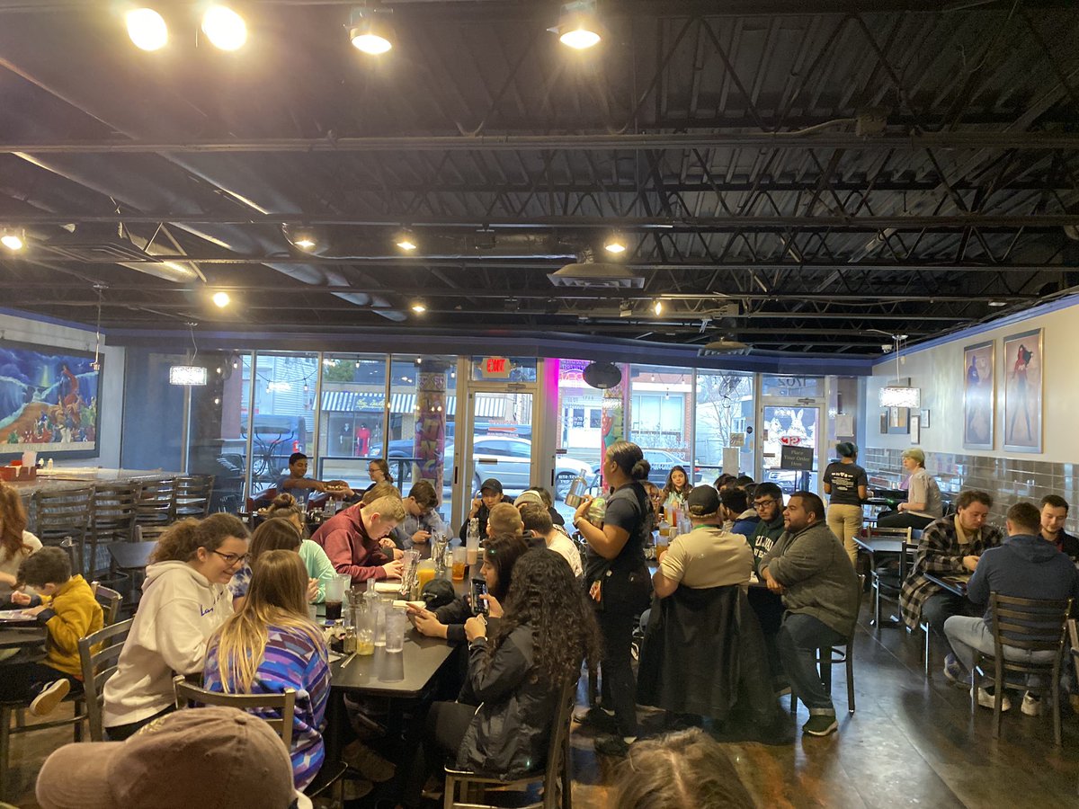 Culinary_Chef_P's tweet photo. Thank you Chef Rodney White for letting us come for Breakfast At Tour Great Restaurant #partyof40@9am — with Alberto Villalobos and Sarah Downs Trail. @SuperChef_23 @RuCoCTE @rucoschools @bhsjustus https://t.co/4UYUj4Poi6