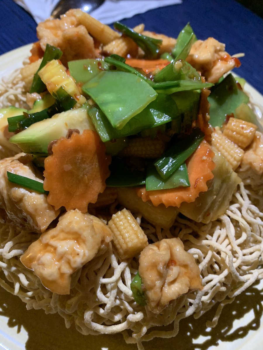 thaiexcursion's tweet image. Spicy tofu , crunchy noodles With spicy sauce vegetables and tofu.