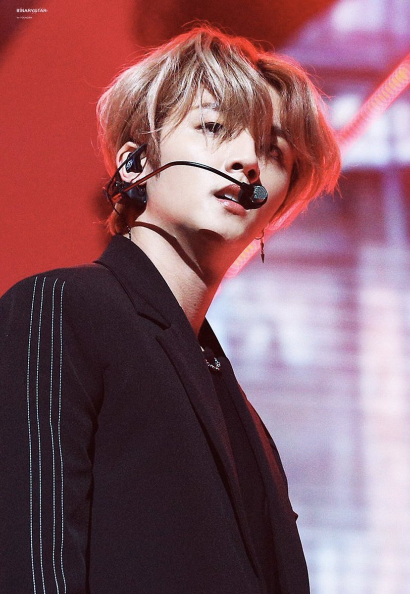 youngbin, 1993, leader, lead rapper, main dancer, lyricist