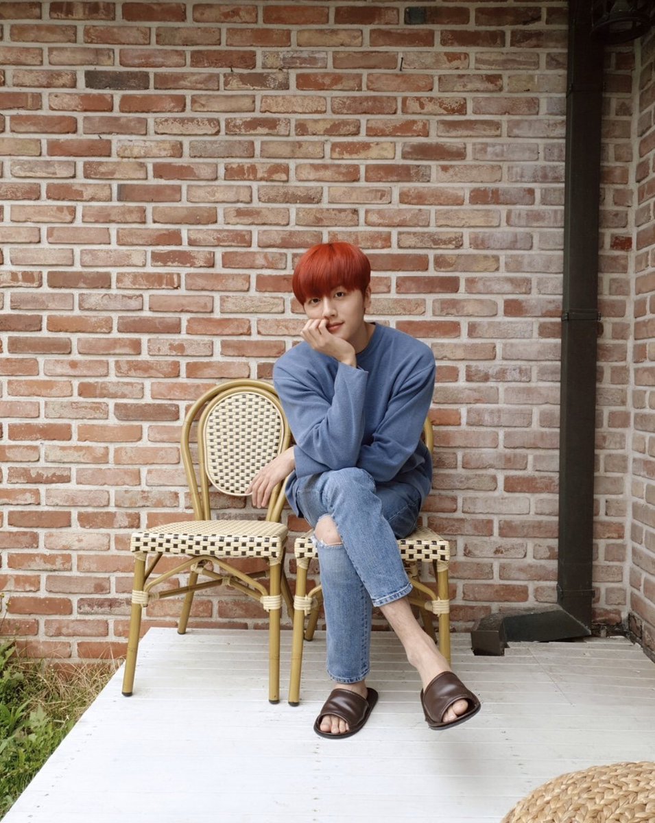 youngbin, 1993, leader, lead rapper, main dancer, lyricist