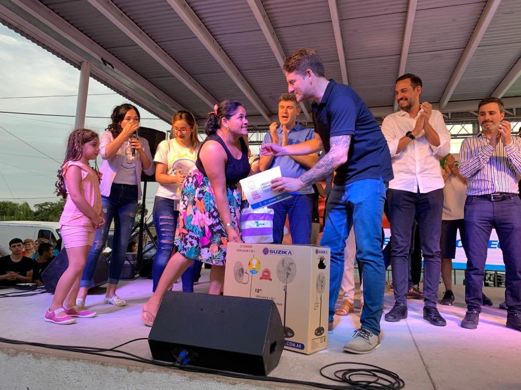 leonardolimia's tweet photo. #DerechoAlVerano en Barrio Quebracho. Reunión con instituciones en #ParqueEducativo Zona Sur. Firma convenio @gobdecordoba @MuniCba @PresidenciaAR #EconomiaPopular . Recorrido por Barrio Ampliacion Ferreyra con el #CentroVecinal. @LegislaturaCBA https://t.co/68rySluVJk