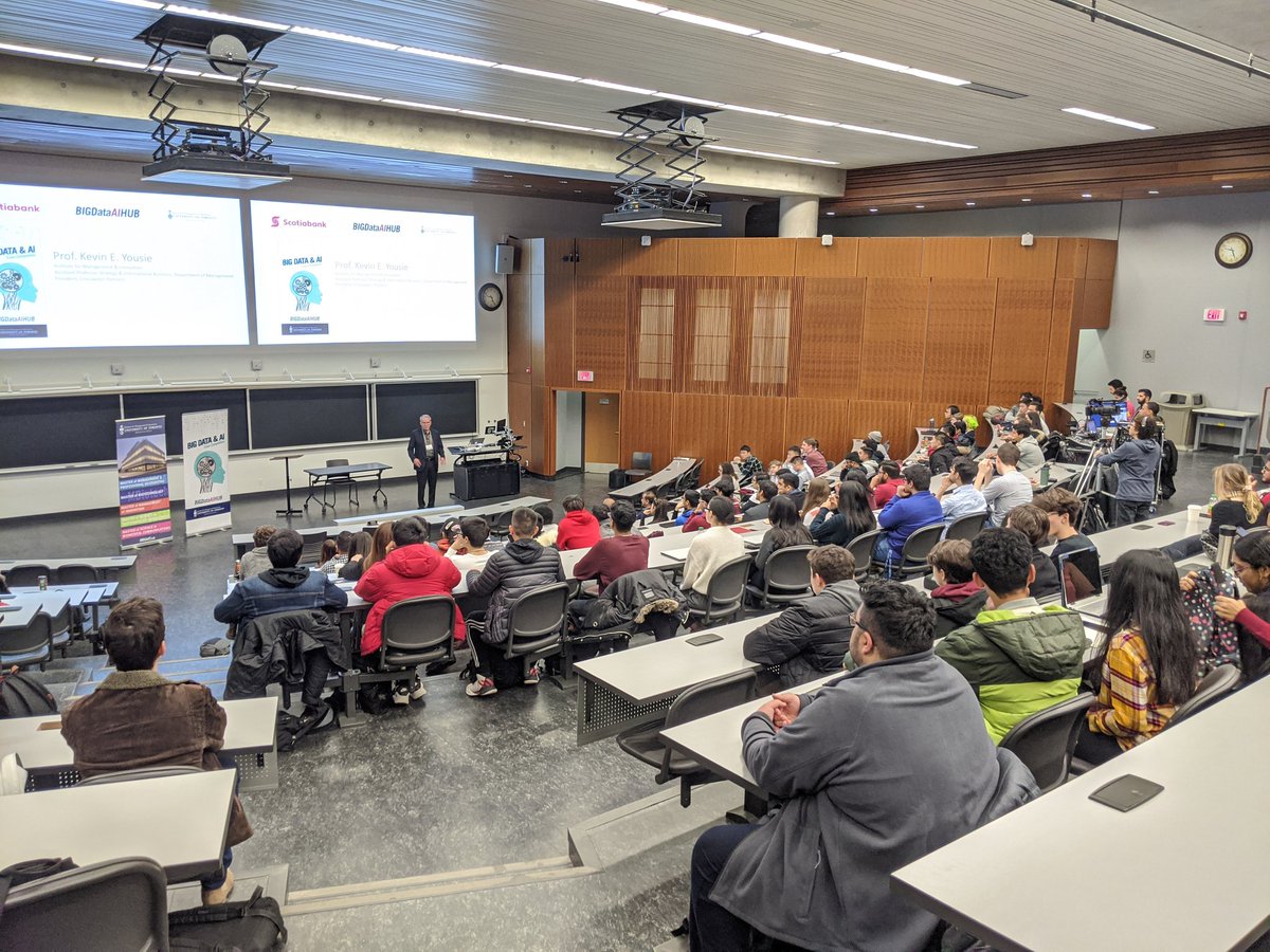 IMIUofT's tweet photo. .@ManagementUTM Professor @KevinYousie opens the first-ever #BigData + #AI Case Competition here at @UTM, in collaboration with @scotiabank.

With over 150 students registered, we're super excited for the first real student-focused event for our new #BIGDataAIHUB! 😊 #uoft @UofT https://t.co/EwPMCuGzPp