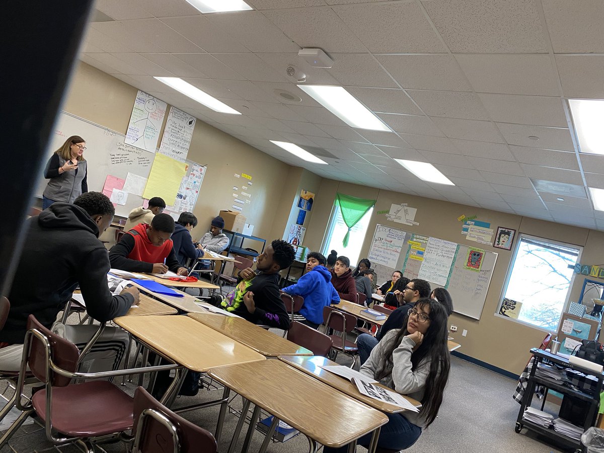 K_kile's tweet photo. Amazing @Duncanville_HS students -( with CH and Desoto friends) awake early on a Saturday for AP English study sessions! #workin #extramile #APkids https://t.co/S61Szbio4S