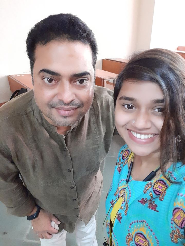 amritabOfficial's tweet photo. Had a great time taking auditions for @zeetv #saregamapa #littlechamps #2020 ,mumbai city. So many little talents.
-
It's always great to meet superbly talented @abhijeetraaga #subhodip #mangalsir .
-
@zeetv https://t.co/Dx16QheC4P