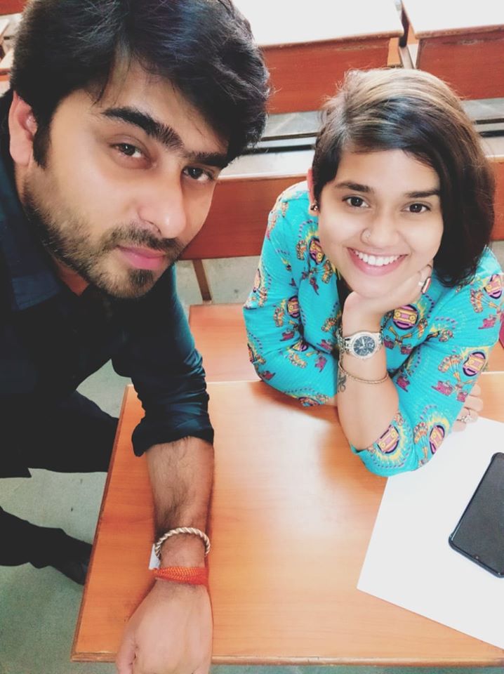 amritabOfficial's tweet photo. Had a great time taking auditions for @zeetv #saregamapa #littlechamps #2020 ,mumbai city. So many little talents.
-
It's always great to meet superbly talented @abhijeetraaga #subhodip #mangalsir .
-
@zeetv https://t.co/Dx16QheC4P