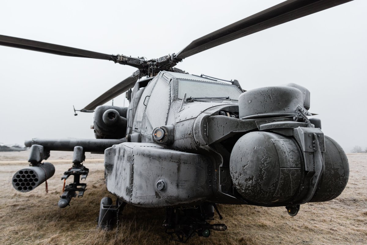 HohenfelsJMRC's tweet photo. There's cold and then there is Army Aviation Cold. A U.S. Army AH-64 Apache helicopter belonging to 2nd Battalion, 3rd Combat Aviation Brigade is covered in thick early morning frost following the night's deep attack during #CombinedResolve #StrongEurope https://t.co/i3vPT2lRhL