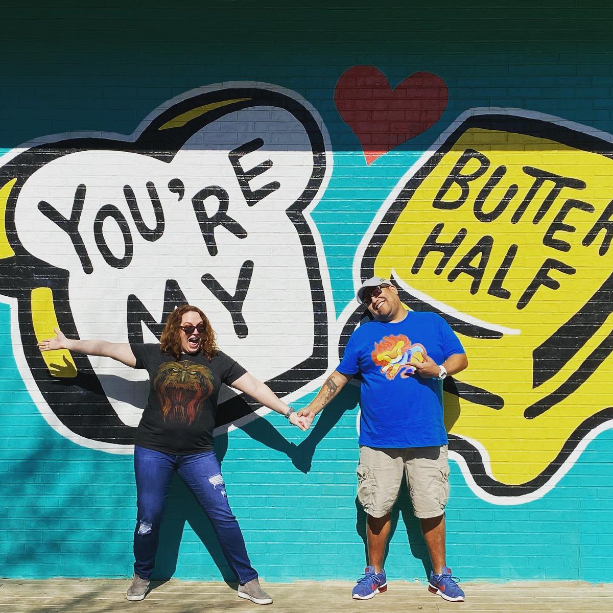 OriginalScuba's tweet photo. With my Butter Half in Austin for #CorgiATX2020 🤠💚😊 https://t.co/By2Nq3PP5R