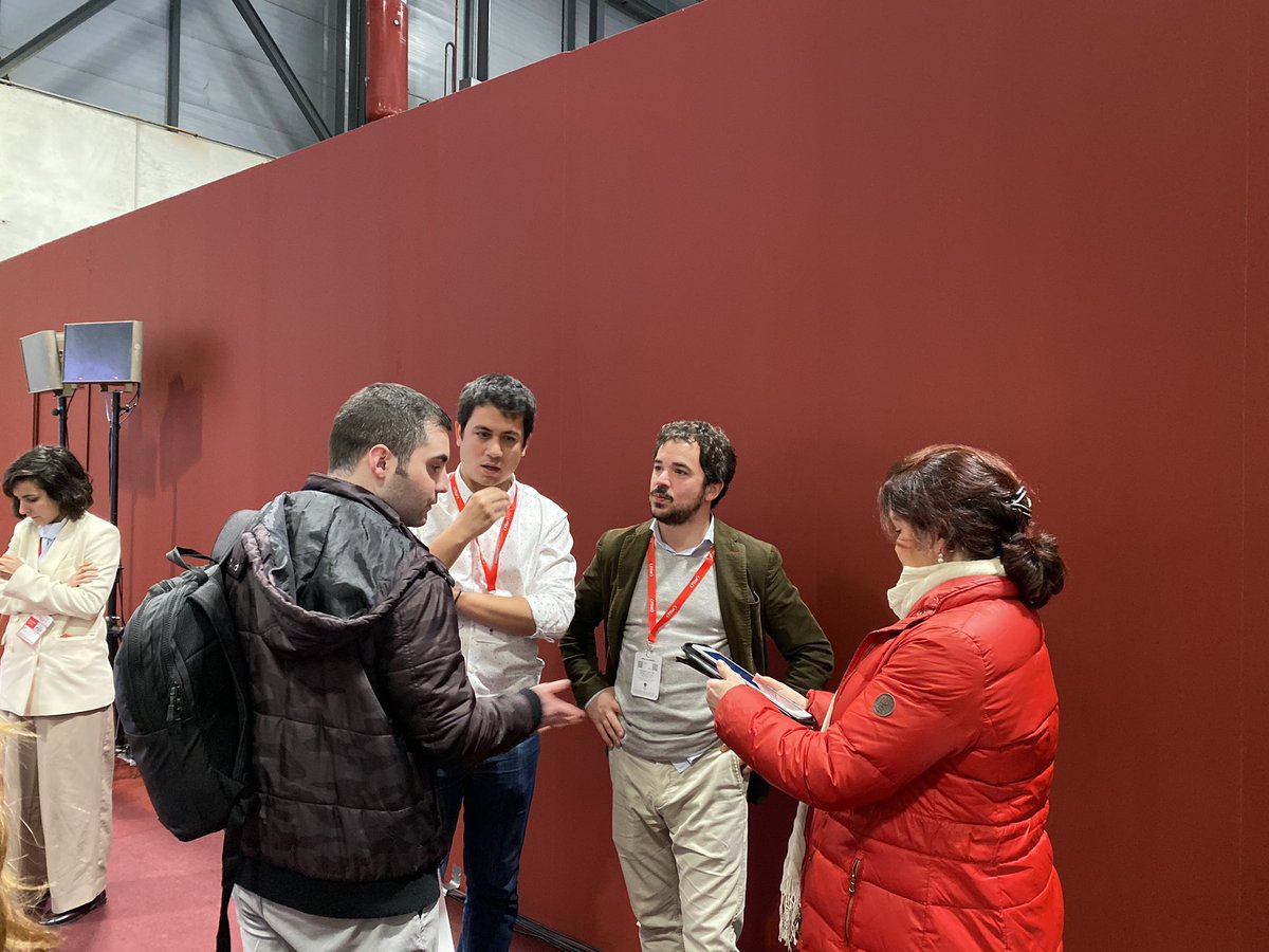 RecruitErasmus's tweet photo. No se nos ocurre mejor contexto que @fitur_madrid para presentaros #RecruitingErasmus y recordaros, que vuestra #experienciainternacional, MARCA la diferencia!
@fitur_madrid @TourismDds #fitur2020 #talentojoven #empleo https://t.co/9evrEJ79C6