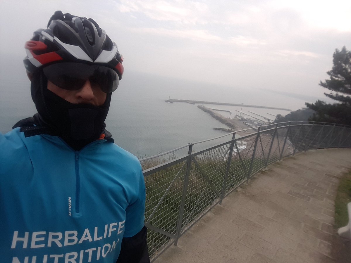 Massimiliano Siamo Fortunati Poiche Per Riacquistare Entusiasmo Verso La Vita Ed Acquisire Fiducia In Se Stessi Non Bisogna Necessariamente Aver Raggiunto Un Obbiettivo E Sufficiente Aver Impostato Una Nuova Direzione T Co