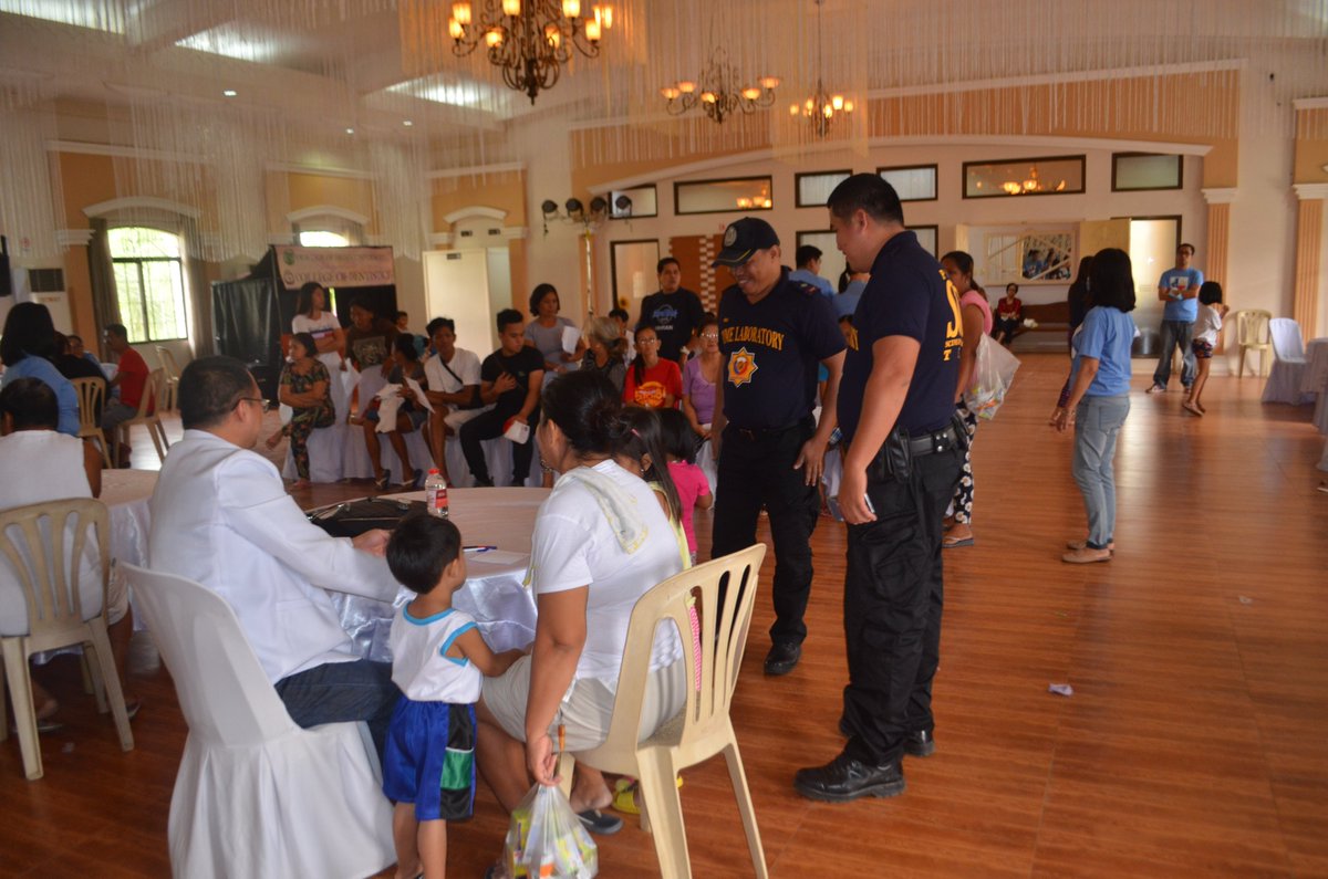BulacanCrimeLab's tweet photo. BULACAN PCLO headed by PLTCOL PAUL ED DC ORTIZ, MD, PC, participated in the vision, dental, and medical mission with a theme “Delivering God’s Ultimate Vision Plan to the Poor” @rclo_three  @CrimeLaboratory https://t.co/bBcxkj4MR4