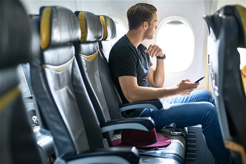 lonelyplanet's tweet photo. How to survive the middle seat on a flight – https://t.co/4gA9Cv6y7f https://t.co/KR3Luvl8ur