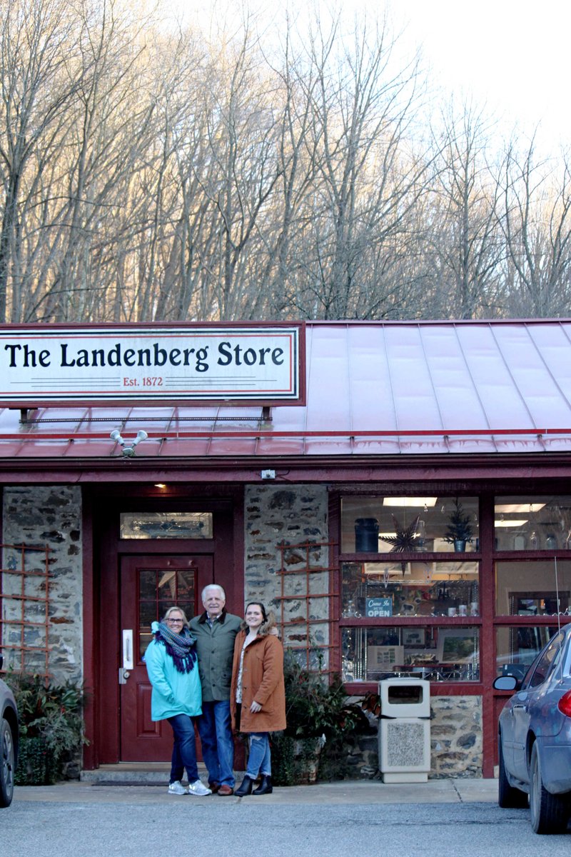 wcdailylocal's tweet photo. Landenberg Store enriches local community: https://t.co/bQSFvLb2kK via @wcdailylocal &amp; written by @jenpoetess for #MediaNewsGroup

#LandenbergStore #WhiteClay #Landenberg
#YouCantGetThereFromHere #LifeIsGoodInLandenberg https://t.co/IMQTyK6zN1
