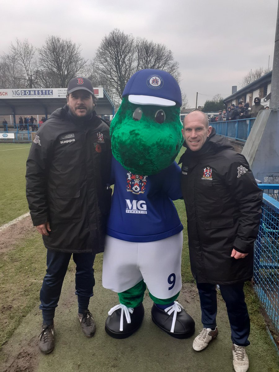 Stalysaurus1's tweet image. Nice to make my debut @StalyCelticFC today, even met @morgandylan99 &amp;amp; Gaz along with my boss @CommunityStaly! 🔵⚪⚽️👍 #MascotMatters