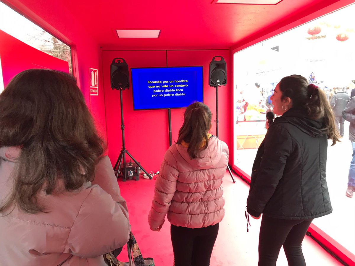 StreetBoxCo's tweet image. #AnoNuevoChino en #Usera y nosotros con él, Feliz Año Nuevo Chino!