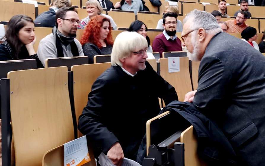 D_TAB_Goe's tweet photo. Es war uns eine große Ehre den renommierten Istanbuler Geologen Prof. Dr. Celal Şengör an der Georg-August Universität Göttingen als Gast begrüßen zu dürfen.
#dtabgoettingen #unigoettingen #goettingen #celalşengör #alexandervonhumboldt #science https://t.co/IYMJ3GbUZE