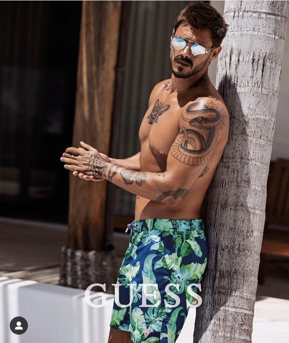 Framontereal's tweet photo. Buon weekend a tutti ... 🤟🏻🤙🏻#StayTuned #Guess ❣️🔥 https://t.co/WnrwfN0Vhn