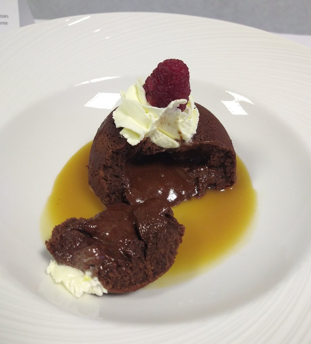 A fantastic chocolate fondant! One of today's many fantastic dishes <a href="/UCBofficial/">University College Birmingham</a> young chef competition! What an honour to be asked back to judge! Thank you 😃