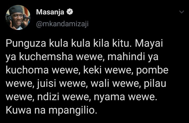 phd_manarah's tweet image. #TWITTERVAR mimemkuta ndugu mchungaji ndani ya box @mkandamizaji  dhidi ya mshambuliaji amachachali mpenda kula @Suaeibu wamesawazisha 😂😂😂