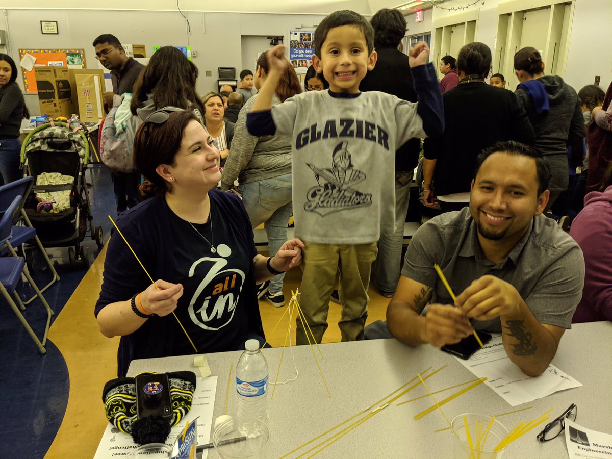MVonetta's tweet photo. Glazier’s STEM Night was a huge success! Our Gladiators enjoyed the Friday night fun! #nlmusd #Glazier #STEM #ProudESSS Thanks to Glazier PTA, @norwalk_high and @LMHSMatadores https://t.co/UtzooBZbkO