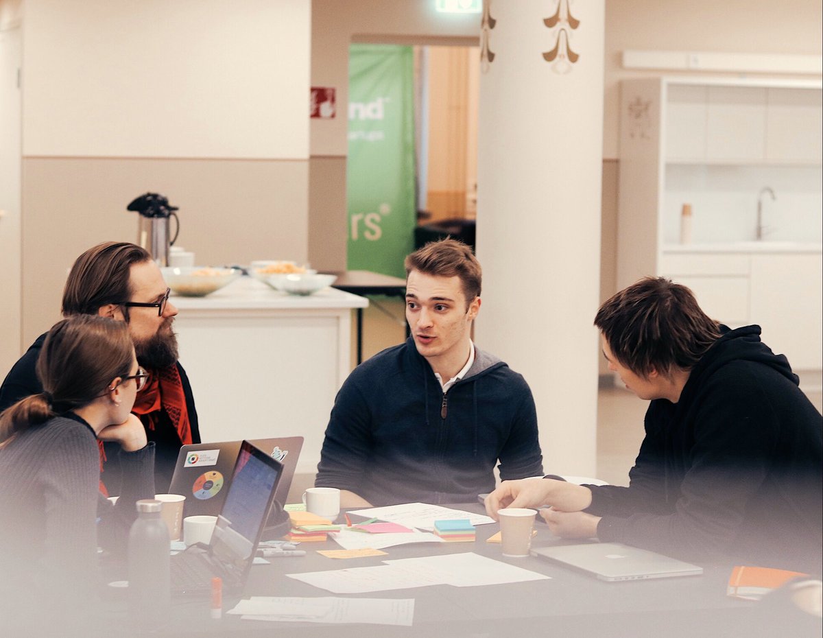 SWHelsinki's tweet photo. Today the startupweekenders have had a day full of working on sustainability related business ideas 🙌🏼 We can not wait to hear them out tomorrow in the Grand Finale 🌿@GoogleStartups @LaureaES @MariaZeroOne #Sustainability #swhelsinki20 https://t.co/9q3Ezc4DX4