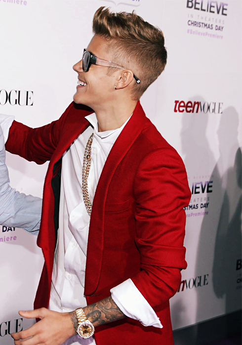 postsjustin's tweet photo. best look https://t.co/x1Z7rfeRrG