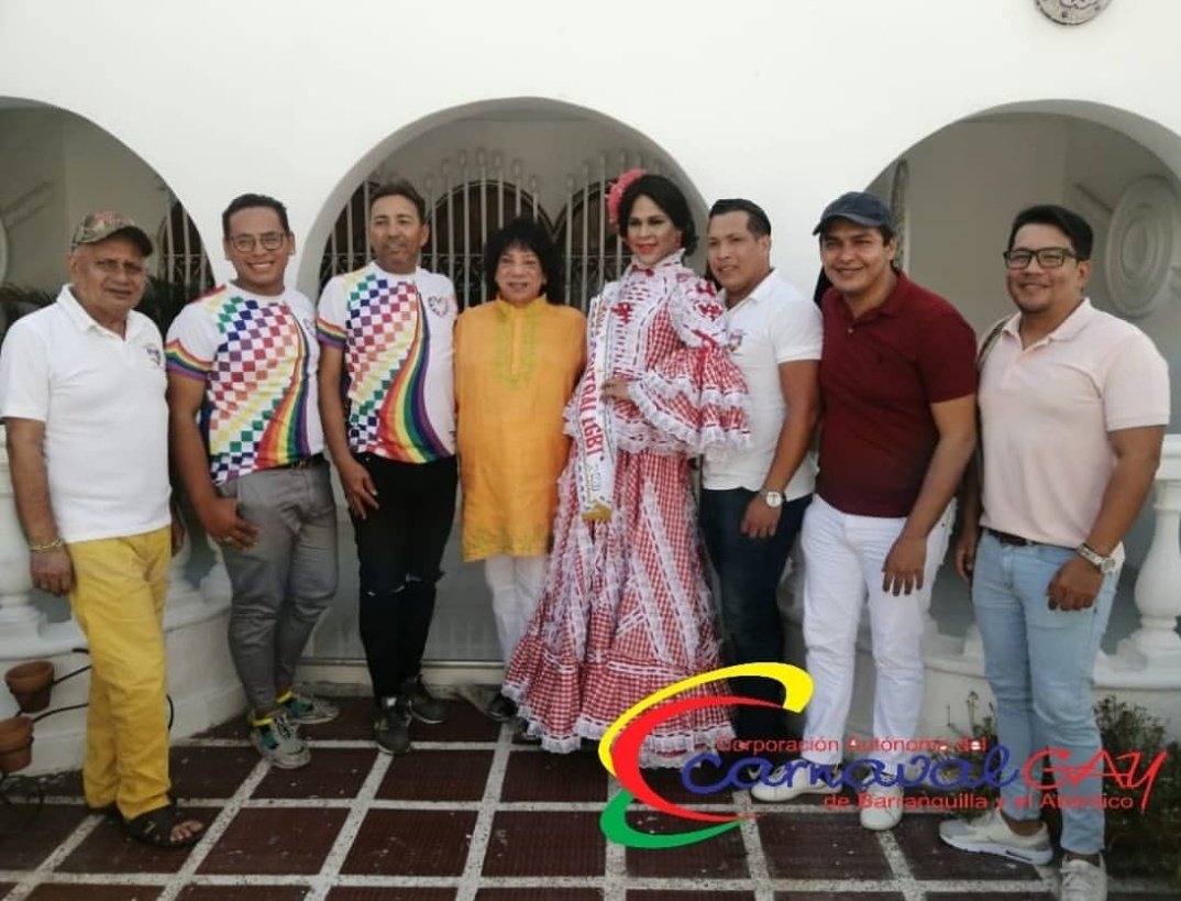 AutonomaGay's tweet photo. Alaska Mendoza 🤩
Reina Gay de Sabanalarga 
Hizo presencia el pasado miércoles en nuestra sede de la Corporación Autónoma del Carnaval Gay de Barranquilla, para invitar a Jairo Polo y todos los Reyes y Reinas a participar de la guacherna diversa el día 7 de febrero. https://t.co/MLo3tbz9xL