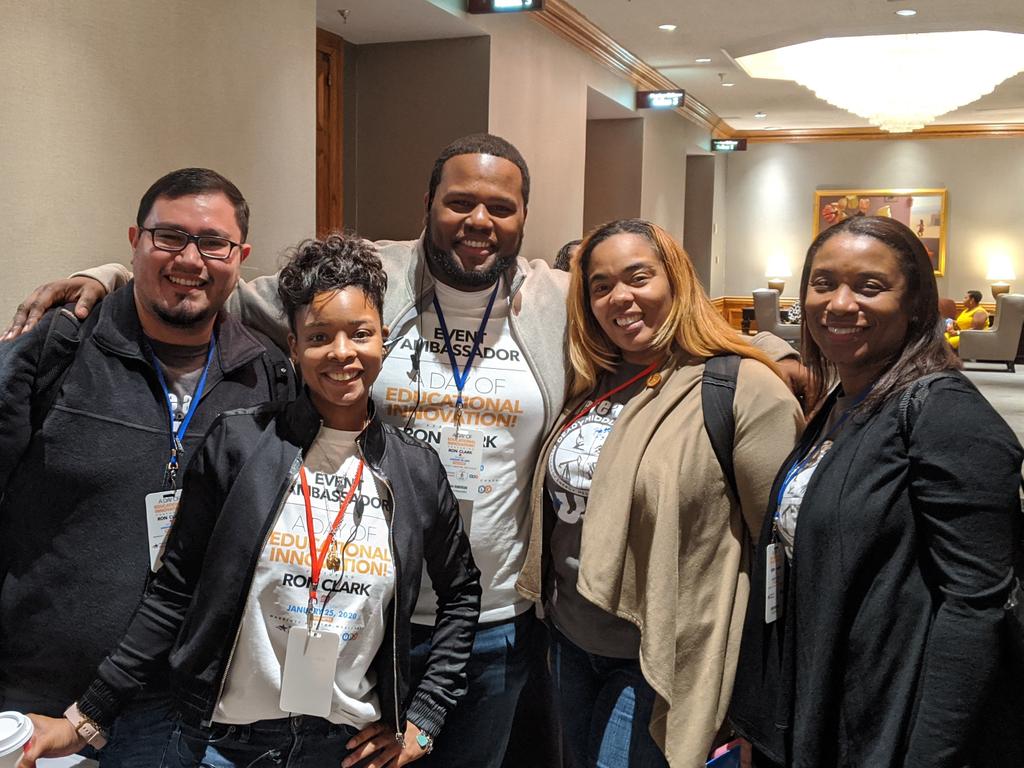 RCardonaTxAg's tweet photo. Houston ISD leaders at Day of Educational Innovation featuring Ron Clark #DEI2020 #HCDEImpact #EastEndPride #FullSteamAhead #GoingfortheGold #CutTheFluff @OpalHFord @SonyaTh_68 @BKRoberson2 @BrownWarrens @GameChangingEd @Batiste_LITLove @Melody_Gerard @PaulaHisd https://t.co/sW28l1iaqi