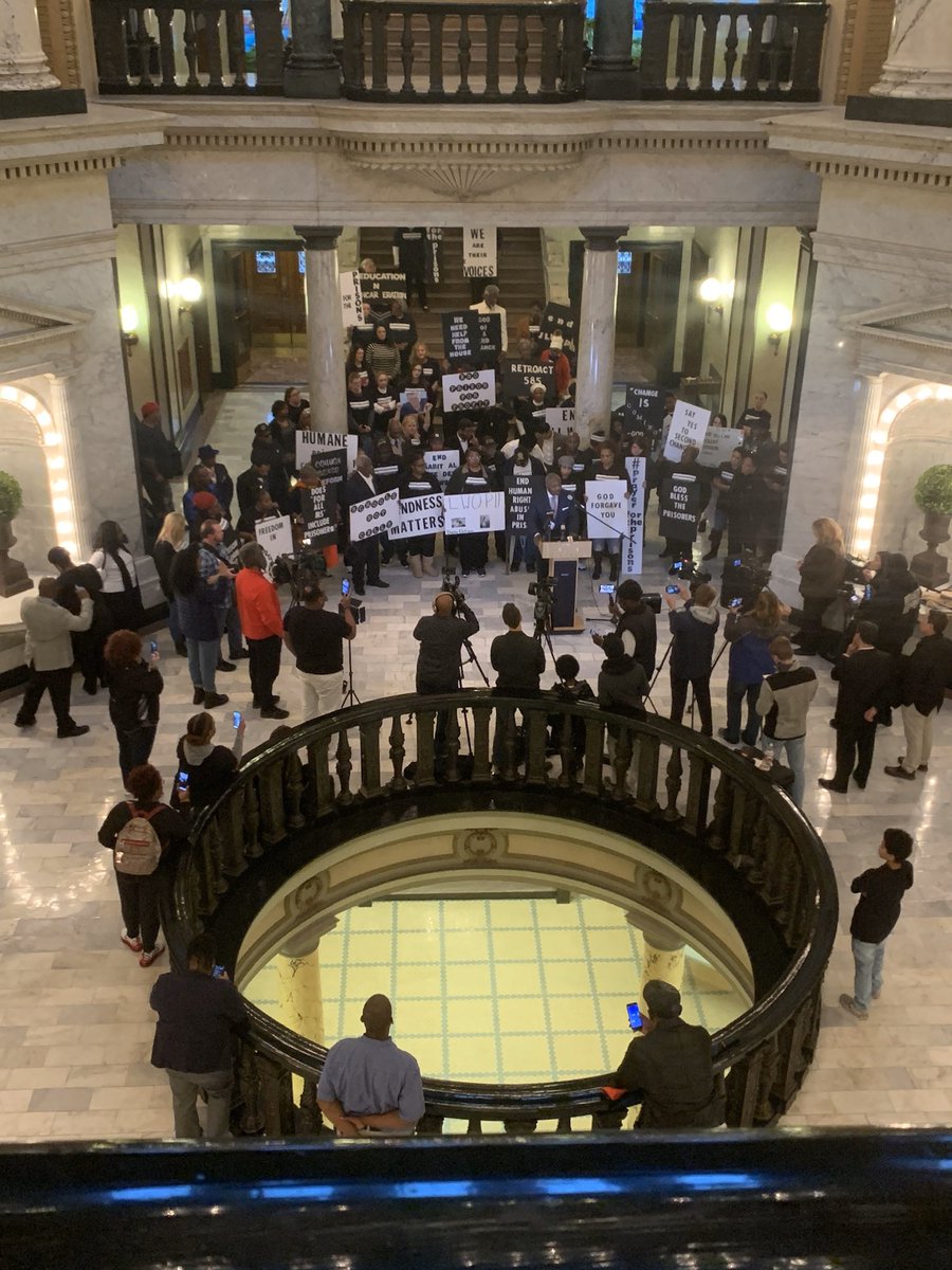I was honored to briefly lend my voice at “Prayers for Prisons Rally” at the MS State Capitol on Thursday. We all MUST play our part to change prison system in MS. #FaithLeaders #TogetherWeWill #YourVoiceMatters #MSLEG #SpeakUp #TheTimeIsNow @CPR_MS @SoDaTruth @USPrisonReform