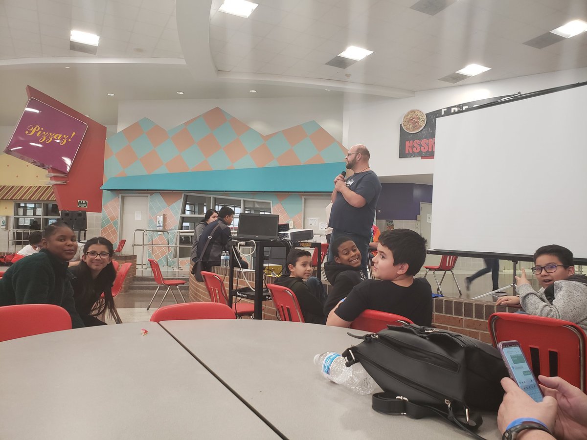 Ncazaresgalena1's tweet image. @allearthecobot Thank you! We learned so much today. Ecobot Kingdom 2020!!! #RoboJoe and your amazing team!!!