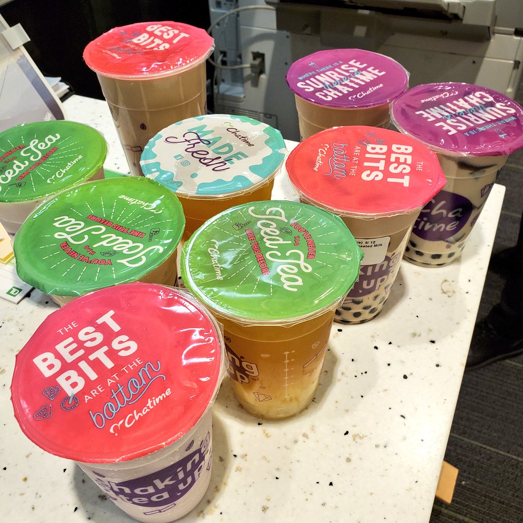 Happy Lunar New Year everyone! There are more than 1000 wishes on our tree! Also bubble teas for our team! 😏 #HappyLNY #bubbletea #Burnaby #Community <a href="/AndyCribb_TD/">Andy Cribb</a>