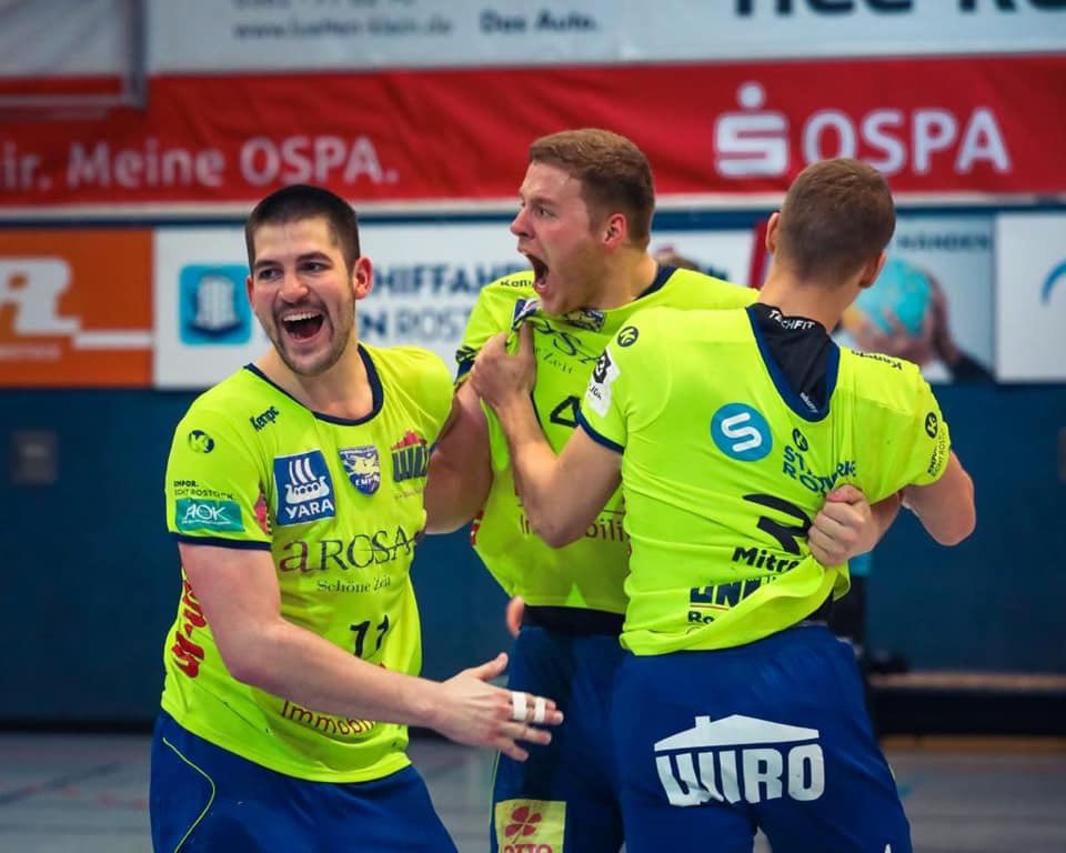 Nur drei Tage nach der Niederlage in Schwerin hat der HC Empor seine Heimbilanz wahren können. Die Rostocker gewannen in einem hochdramatischen Spiel mit 29:28 gegen den SV Anhalt Bernburg und sind seit fast zwei Jahren in der OSPA-Arena ungeschlagen. Foto: Heger