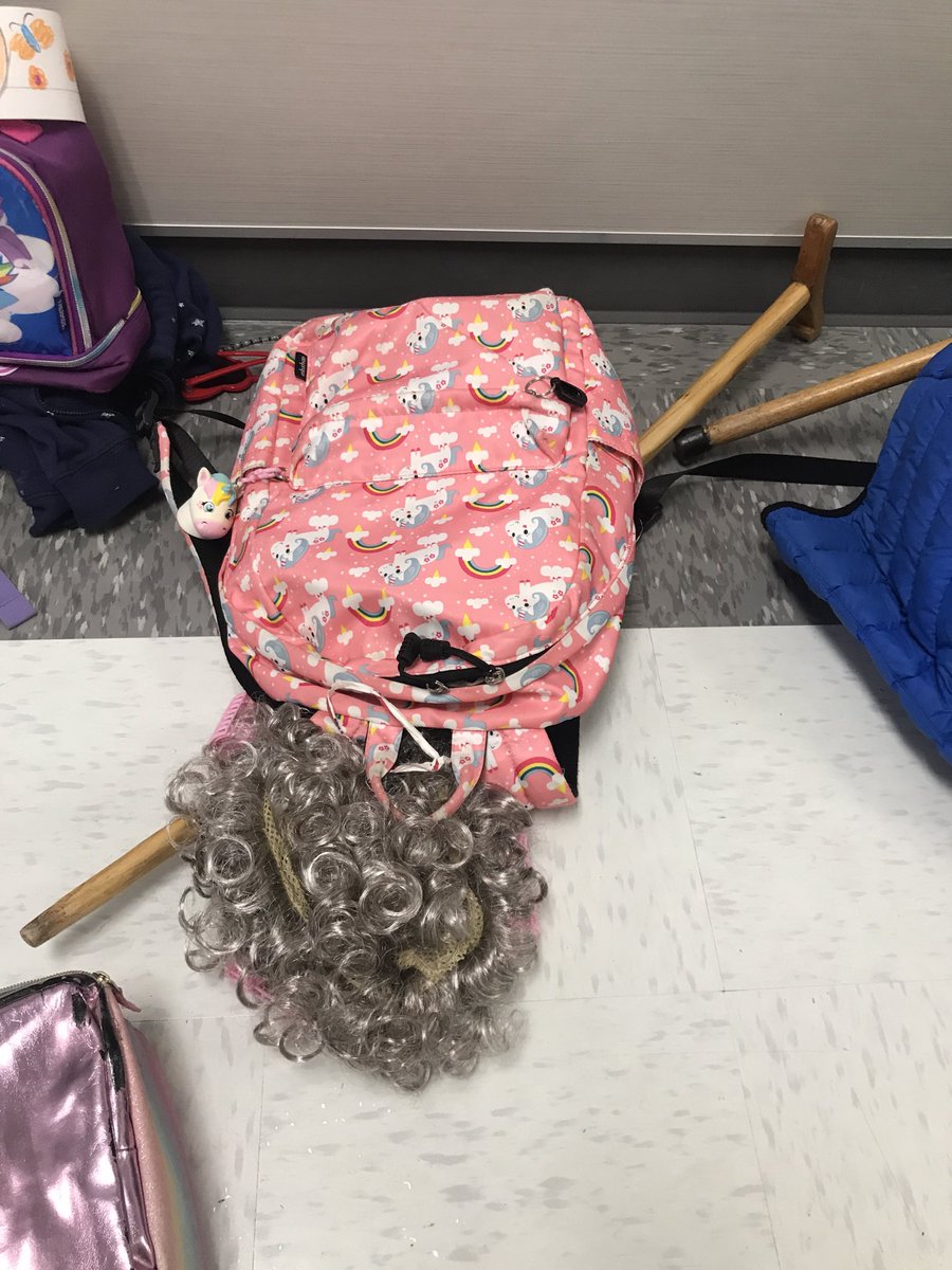 Brooks_OSE's tweet photo. Canes and wigs would be odd to see in an elementary school hallway, unless it’s the 100th day of school! 💯🥳 #osestars #100thday https://t.co/MfkoBgLYM7
