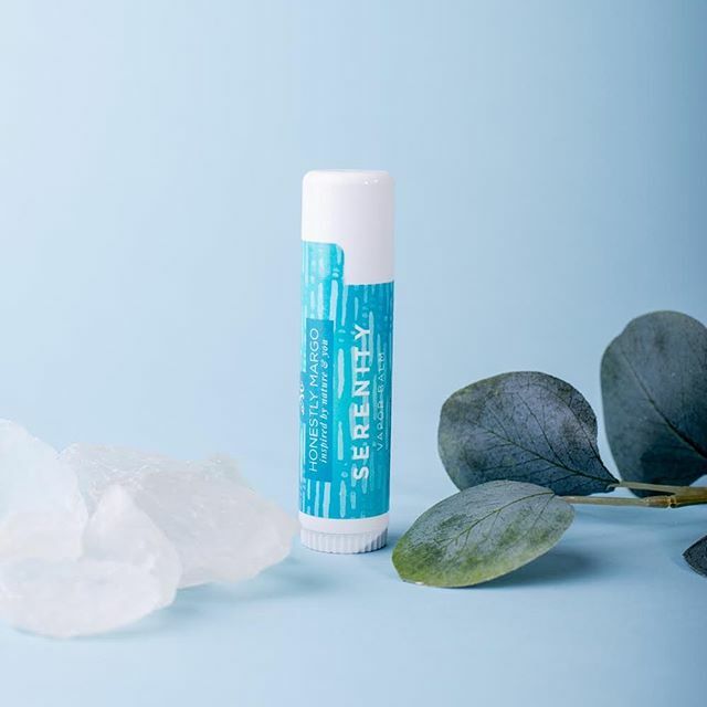 HonestlyMargo's tweet image. Come see us today at the @lasvegasmarket to get your stores stocked up with all things Honestly Margo! 💋 This product in particular is one of our faves, you will want to carry this Aromatherapy Vapor Balm everywhere you go! 🥰 @bestofshowshop ift.tt/2RqMibh