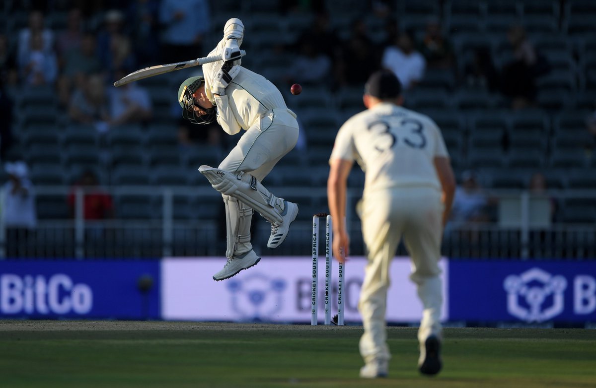 SuperSportTV's tweet photo. #SAvENG - STUMPS:

It's been a disastrous afternoon for the Proteas batsmen with four of the seven dismissed players scoring 6 or less. South Africa end the day on 88/6, trailing England by 312 ahead of day three tomorrow. https://t.co/0KPOLr1wDj