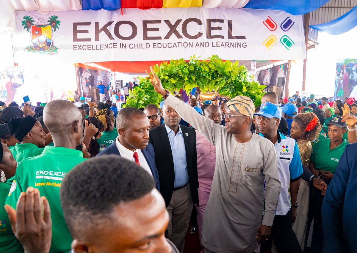 gboyegaakosile's tweet image. Today, #EKOEXCEL was launched by Gov @jidesanwoolu. EKOEXCEL is Excellence in Child Learning and Education Prog-a Lagos State primary education transformatn initiative. With the EKOEXCEL, over 14,000 Head Teachers and teachers will be moved from analogue to digital teaching.