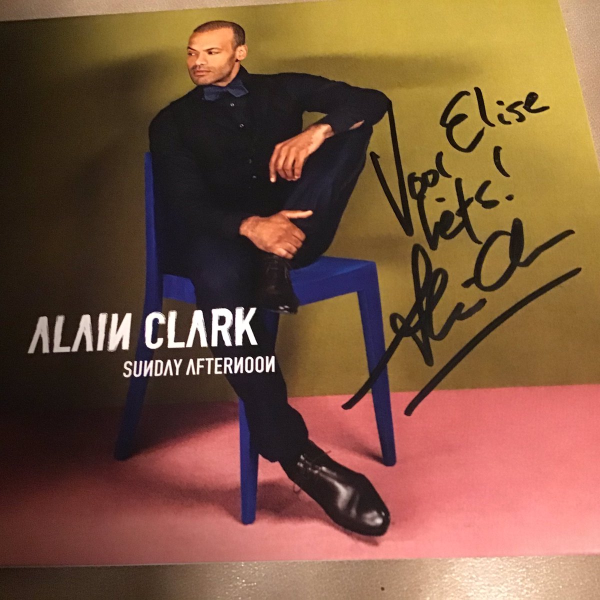 Lekkere muziek. <a href="/AlainClark/">Alain Clark</a> is back to basics.