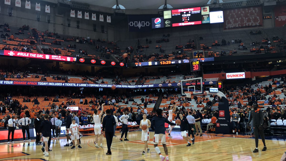 luc_sigaud's tweet photo. There’s no place like dome! Syracuse looks to make it 5 in a row against Pitt today at noon, join @jonahkarp82 and me for all the action on 88.3 fm / https://t.co/amaQypec0U! https://t.co/pfUVInfPEo