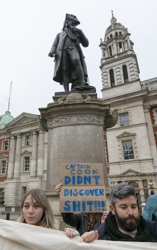 BlueflyPhoto's tweet photo. Abolish Australia Day Protest. Capt. Cook statue, The Mall, London #Australia #aboriginal #land #captaincook #australiaday #protest #london
More images at: https://t.co/ijvNTtAIll https://t.co/WpoPaLnzUI