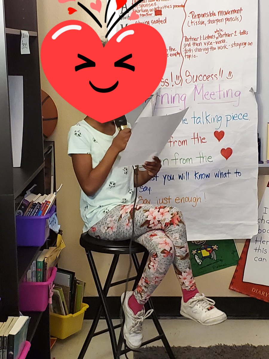 36aa3be6046e46b's tweet photo. Loved hearing our poets share their work at our Poetry Cafe'! @kisdlit @CTIKeller https://t.co/5VSVBZdYjy