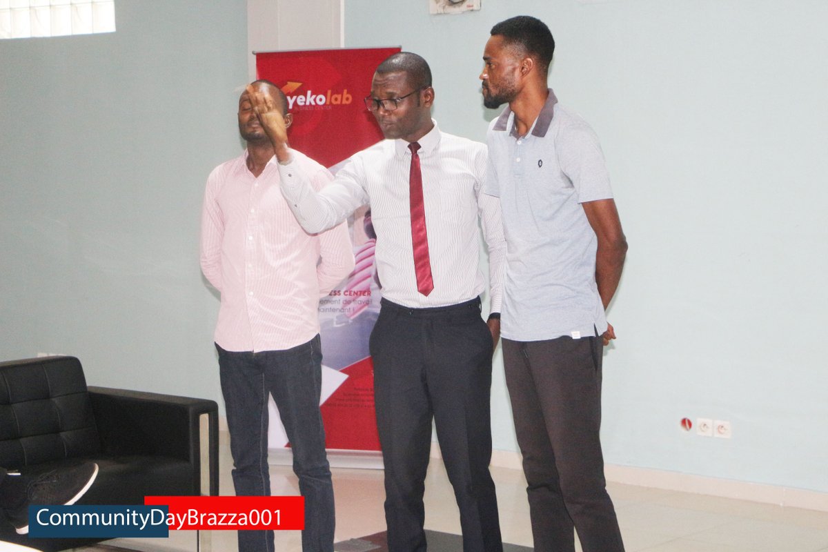 community_days's tweet photo. "Sors de ta zone de confort et découvre toi", tel a été le thème abordé à la première activité des #CommunityDaysBrazza animé par @albanbesse, Coach Expert Certifié en Développement Personnel & Leadership, Fondateur de @BevolusC. https://t.co/rP40Rk17ES