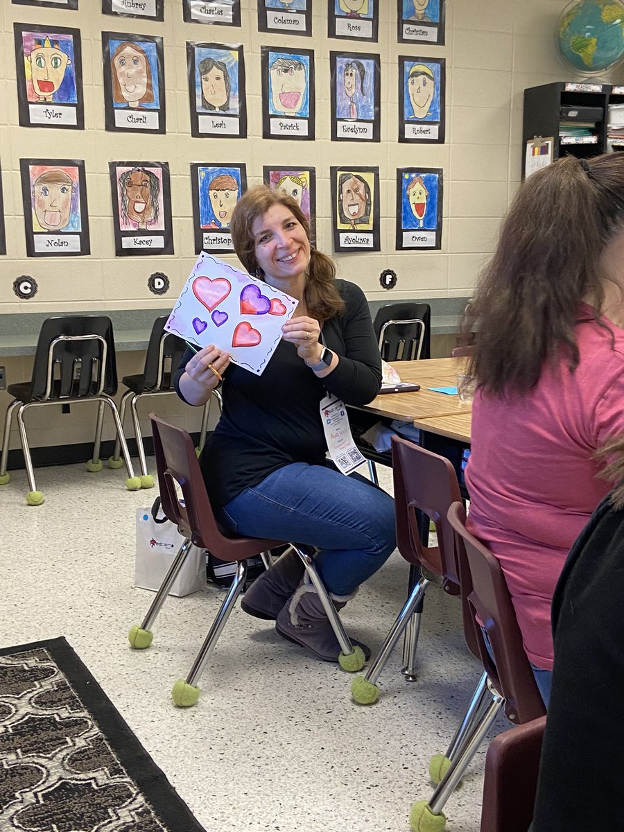 BNearhoofMES's tweet photo. @EdCampBryan I enjoyed presenting “Art Intergration” this morning at #EdCampBryan. Easy breezy painting techniques for any classroom. #MESRocks #MESArtDept https://t.co/EpdazeiB1T